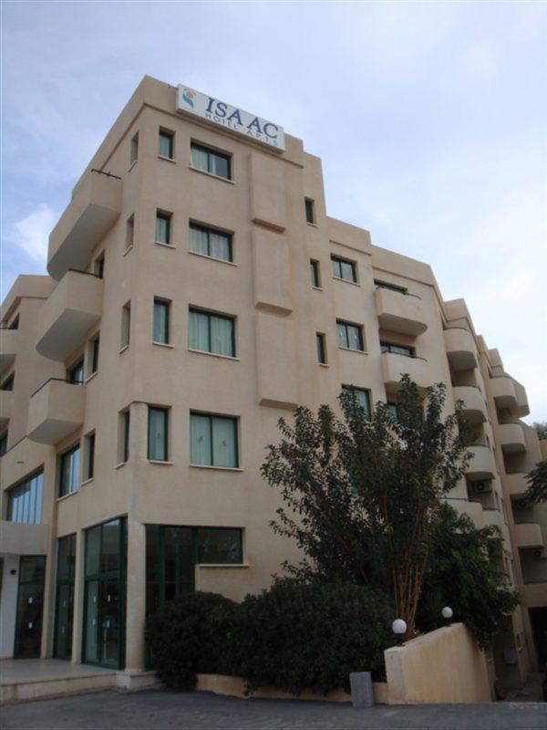 Isaac Aparthotel Pernera エクステリア 写真